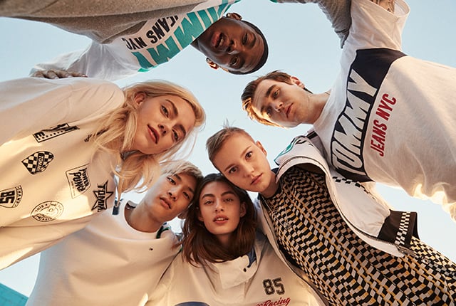 draagbaar Eigenwijs Verwaand Exclusive: Tommy Hilfiger assembles a cool new crew for S/S'18 Tommy Jeans  campaign - Buro 24/7