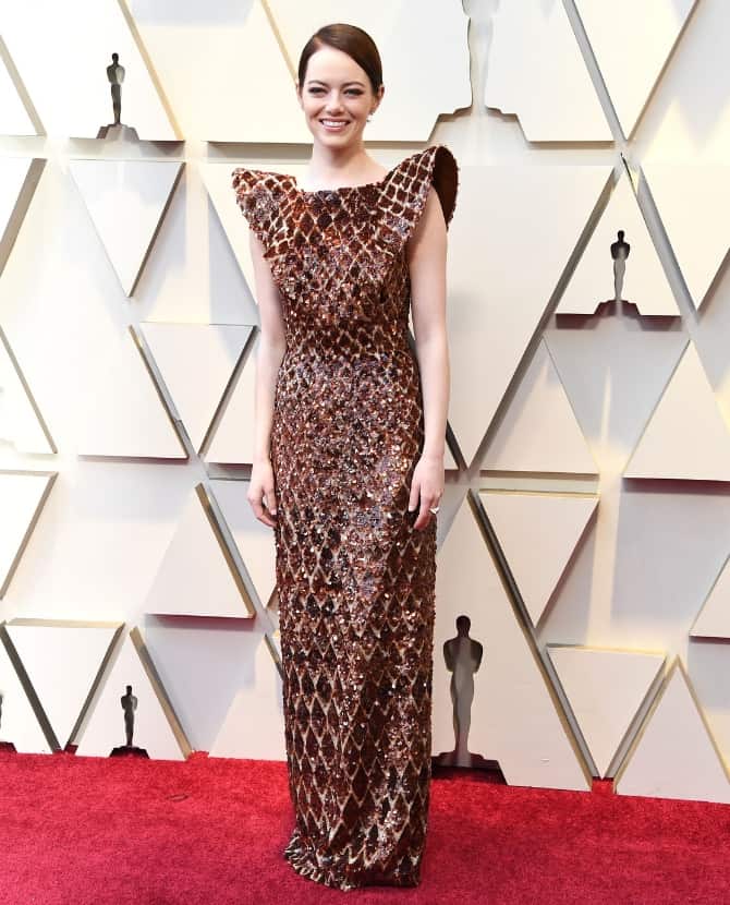 Emma Stone's Louis Vuitton Oscars gown took a whopping 712 hours