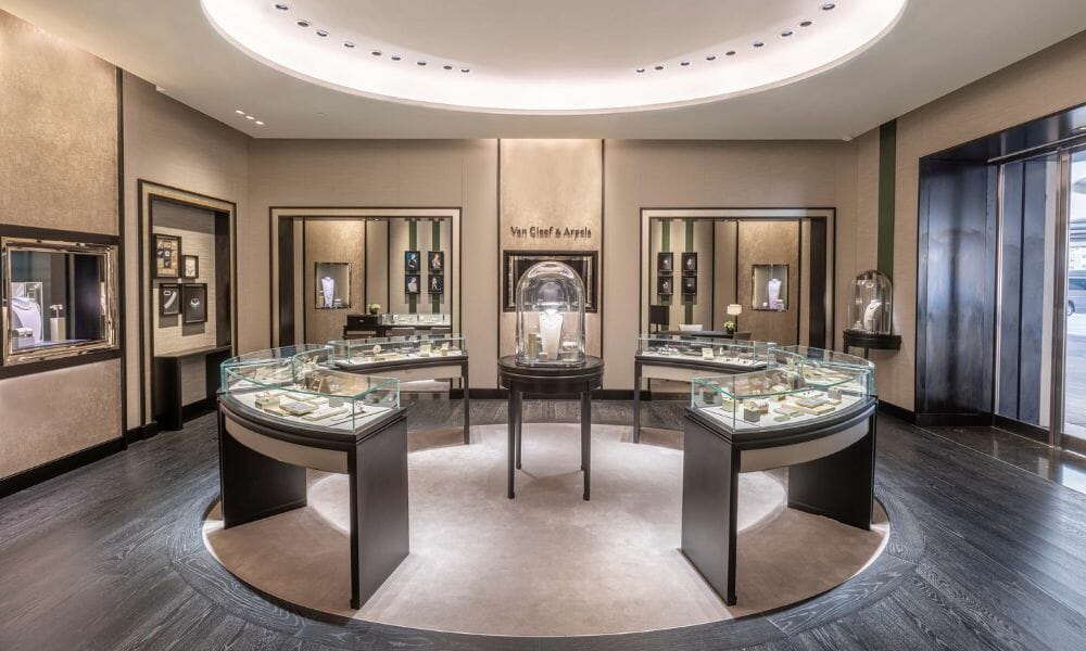 Van cleef discount arpels milan boutique