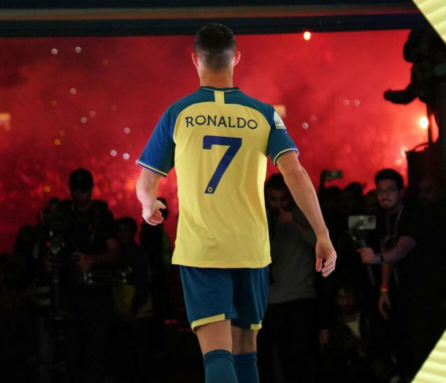 Thousands of Saudi fans cheer as Ronaldo unveiled at Al Nassr, Football  News