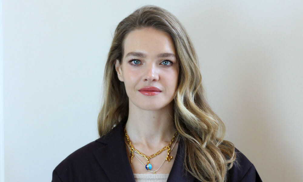 SUPERMODEL NATALIA VODIANOVA PRESENTS AN AITOOL FOR AN EASIER