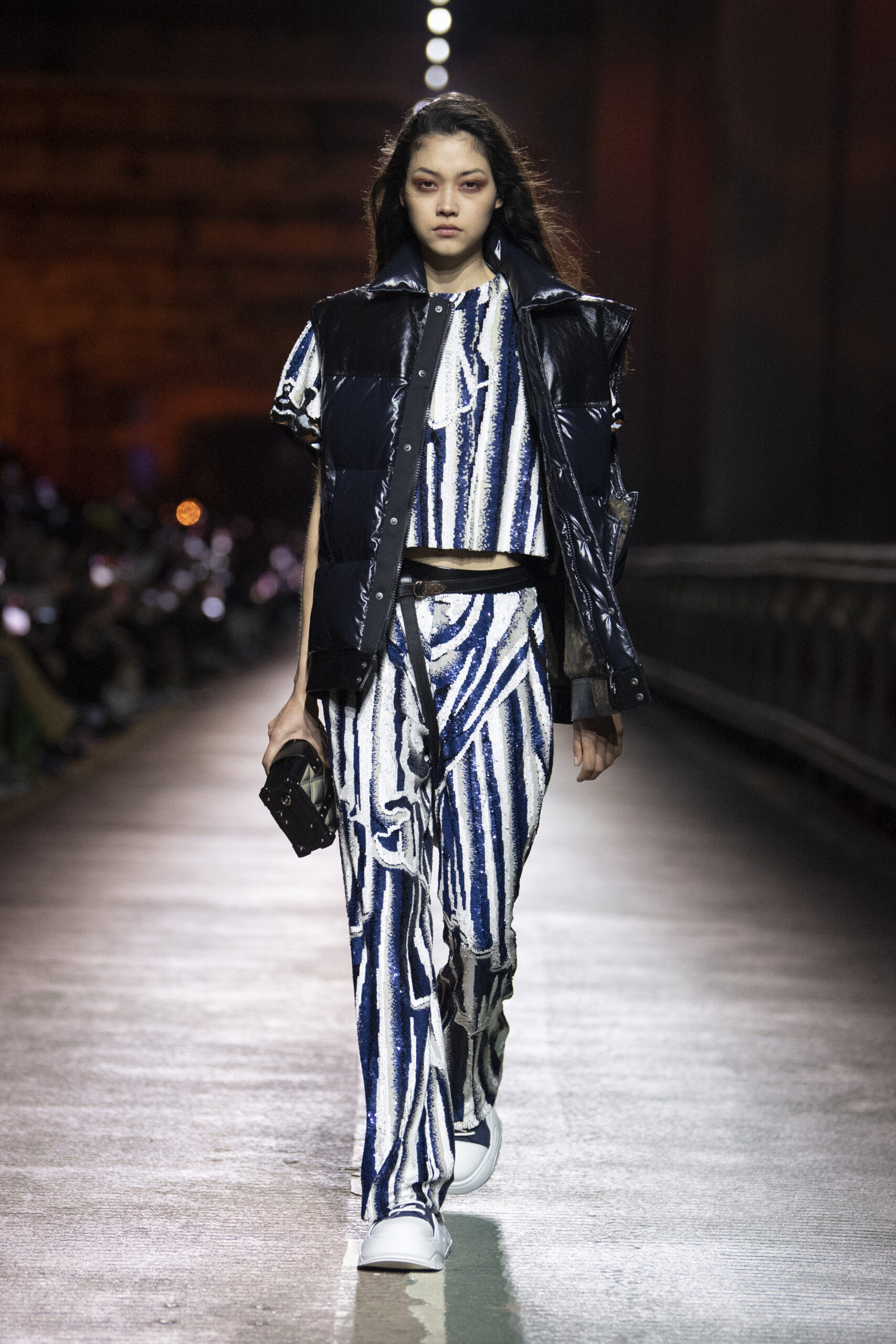 Louis Vuitton Womenswear Pre Fall 2023 Collection Takes Seoul