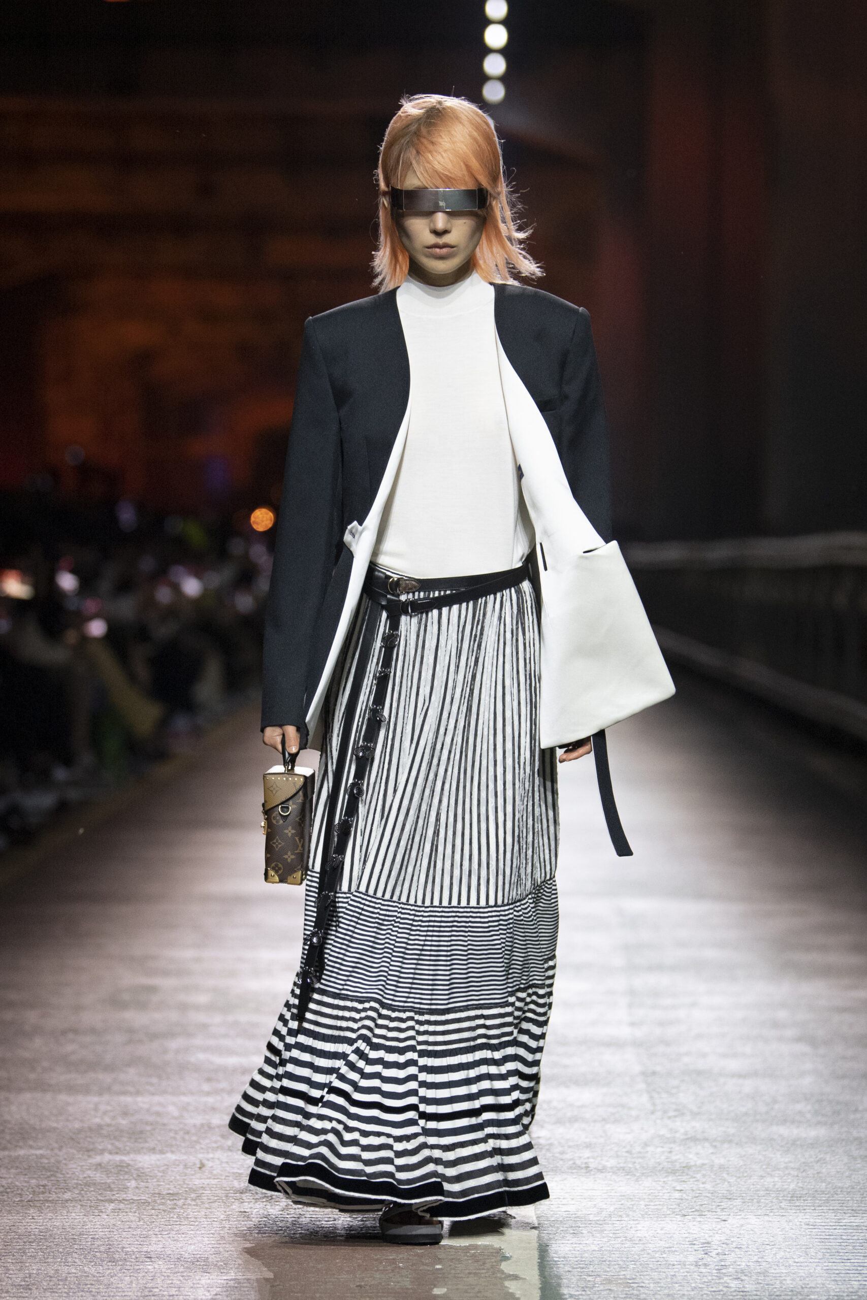 Fashion Meets Cinematic Magic: Louis Vuitton Pre-Fall Show 2023 In Seoul  Vanity Teen 虚荣青年 Lifestyle & New Faces Magazine