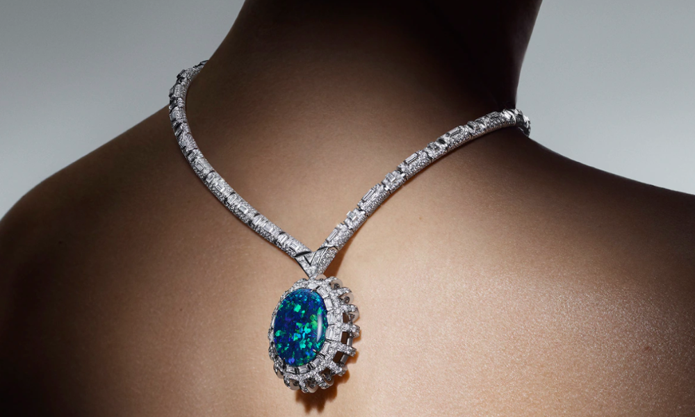 Jewelry Trends: Louis Vuitton Lockit Jewelry Collection  Louis vuitton  jewelry, Designers jewelry collection, Jewelry collection
