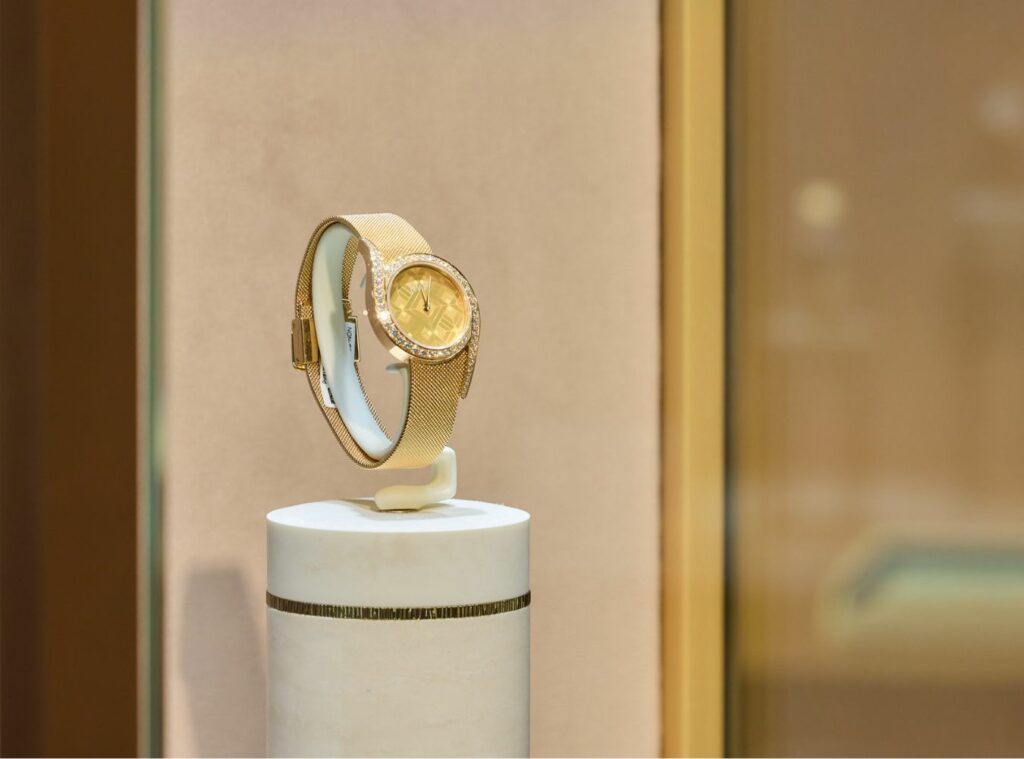 PIAGET PUTS UP A GLITTERING DISPLAY AT ART DUBAI. Buro 24 7