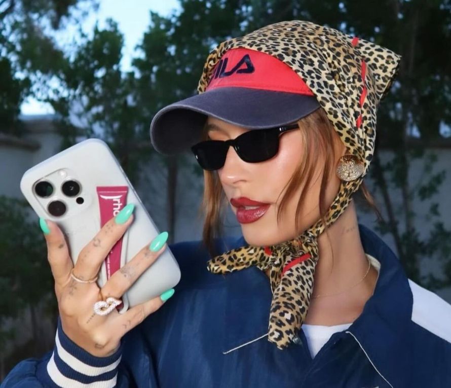 baseball hat and scarf trend