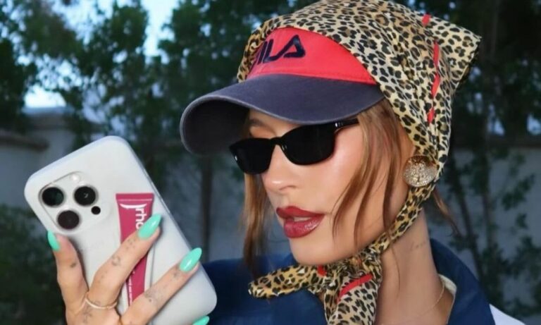 baseball hat and scarf trend