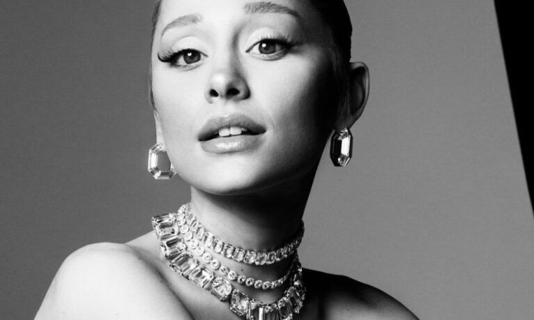weekly news Ariana grande Swarovski