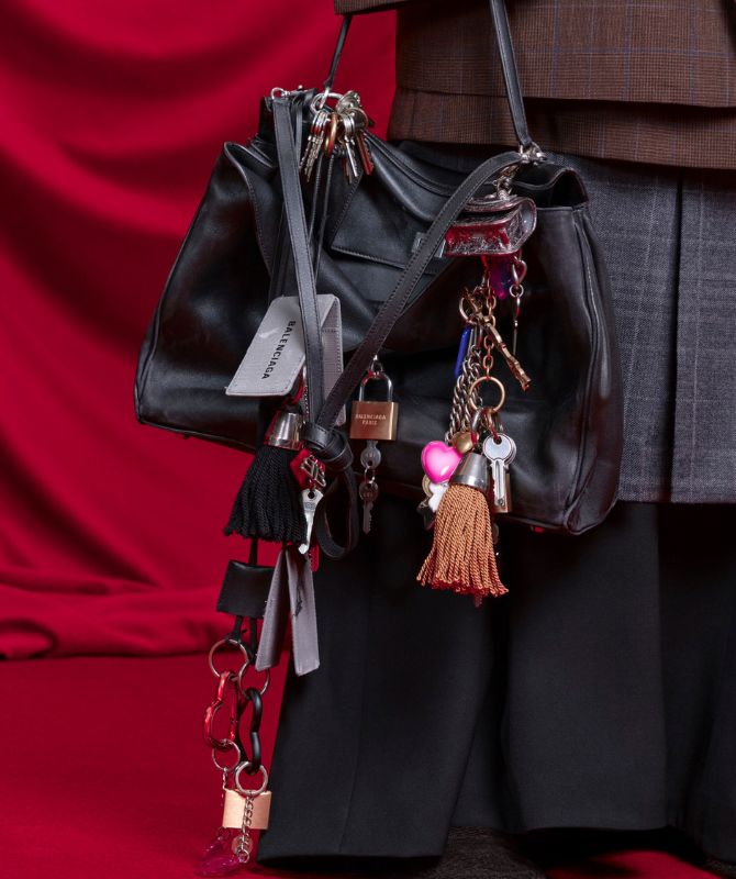 bag charms trend 2024