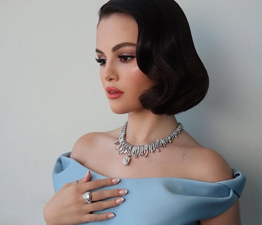 2025 golden globes Selena gomez beauty