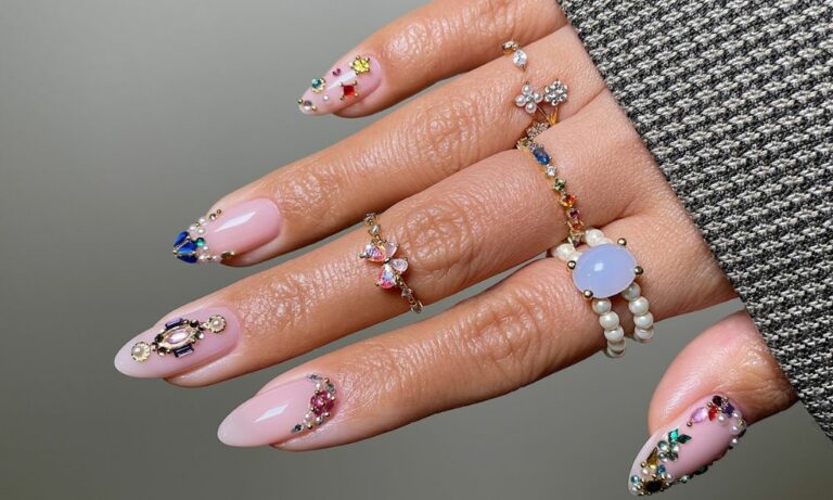 baroque nails