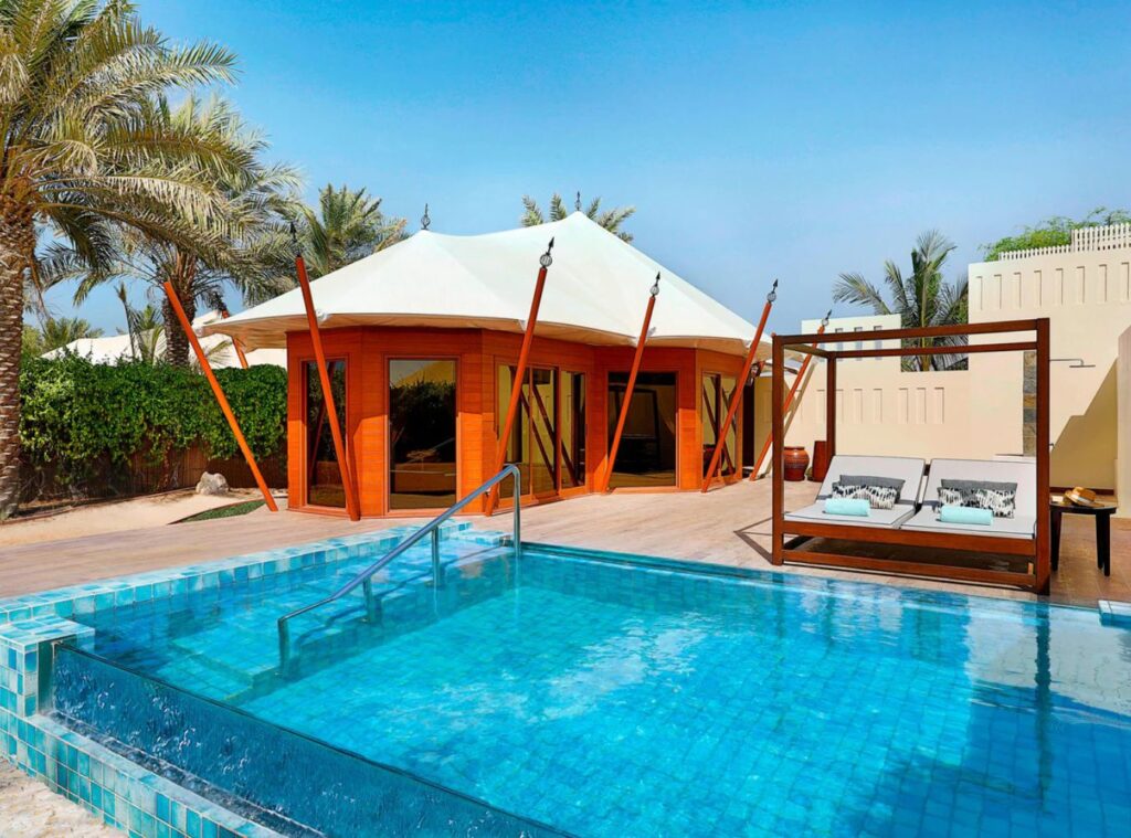 Ritz-Carlton Al Hamra Beach