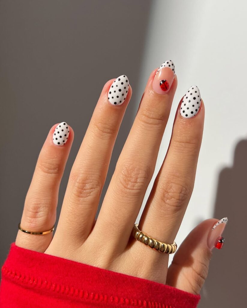 summer nail trends 2025