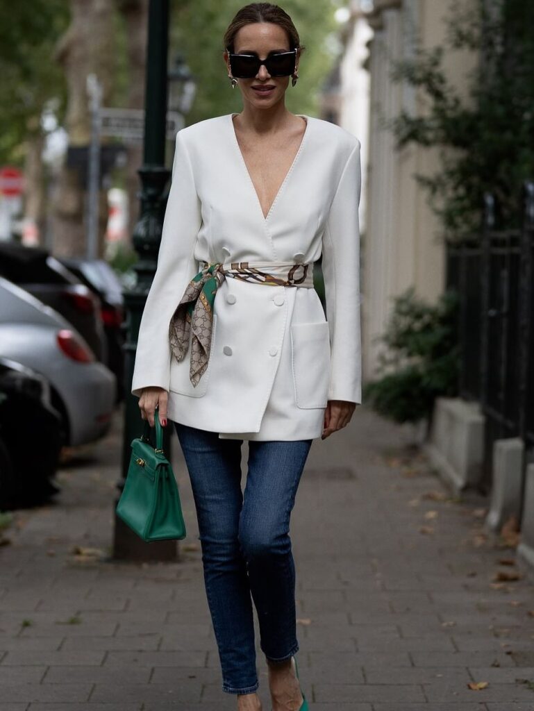 scarf trend summer 2025