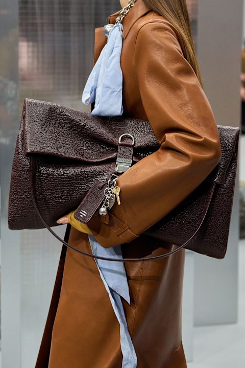 fall winter 2025 trends clutch bags