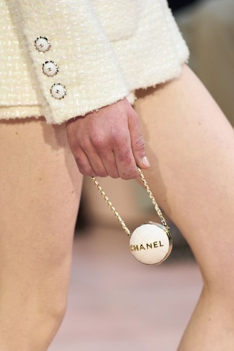 fall winter 2025 trends unusual bags 