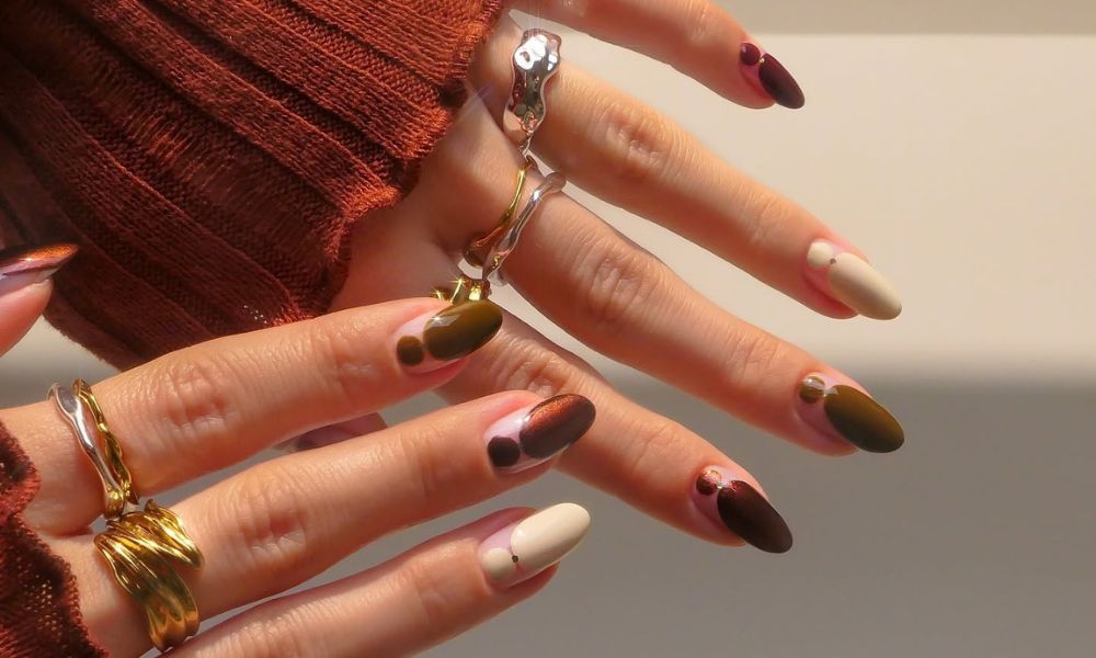 fall manicure trends 2025