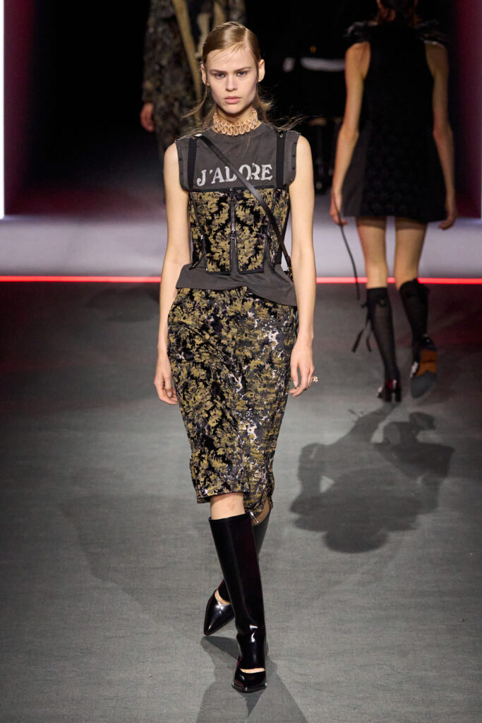 fall/winter 2025 trends baroque prints