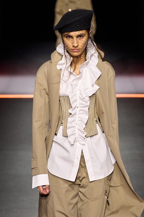 fall winter 2025 trends collars