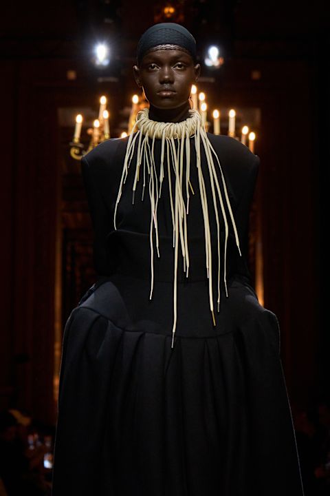 fall winter 2025 trends collars