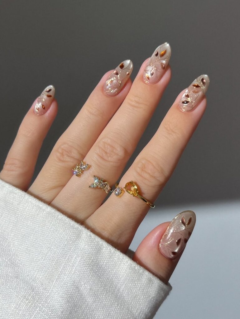 fall manicure trends 2025