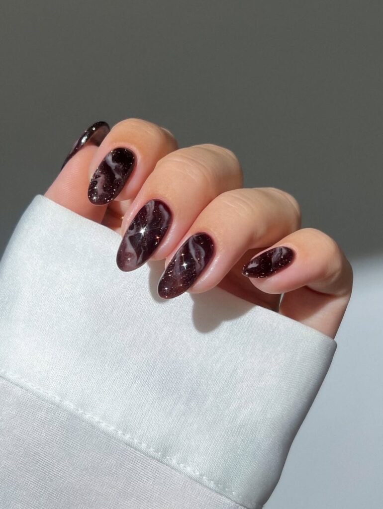fall manicure trends 2025
