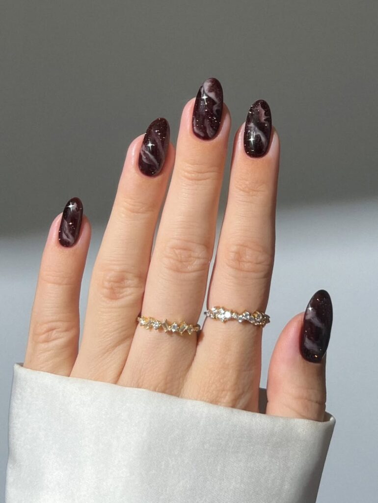 fall manicure trends 2025