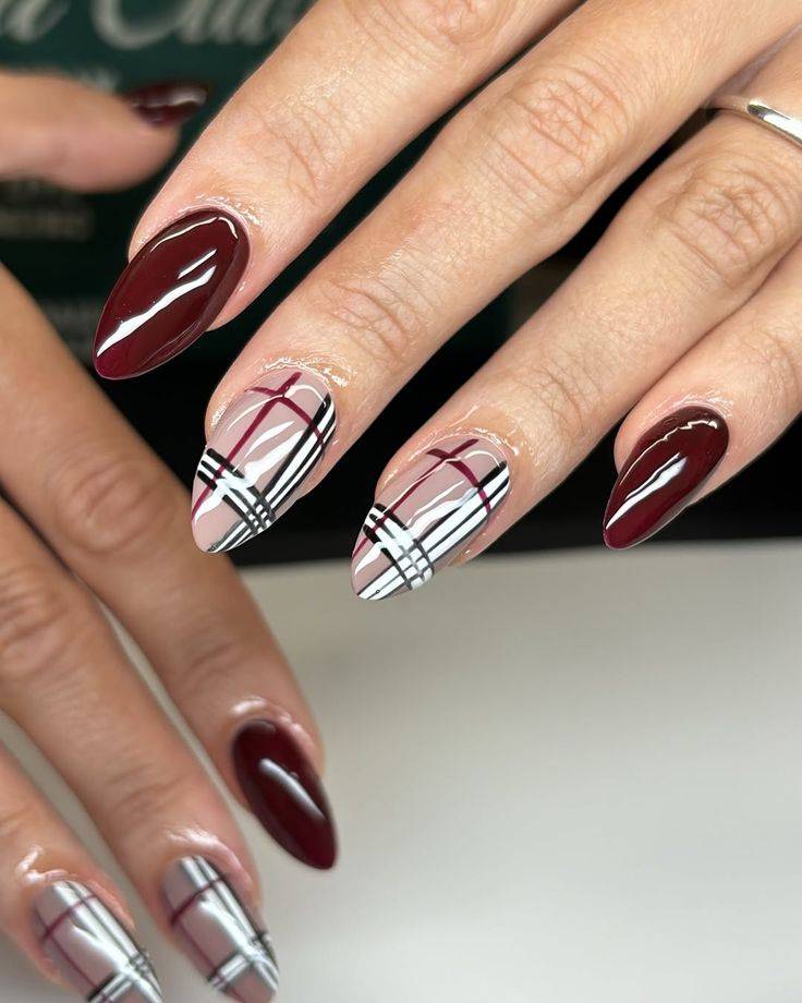 PLAID NAILS