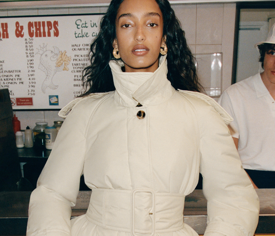 #BUROLOVES: BURBERRY BRINGS BRITISH WEATHER (AND WIT) TO FASHION WITH ITS NEW OUTERWEAR-FOCUSED CAMPAIGN.