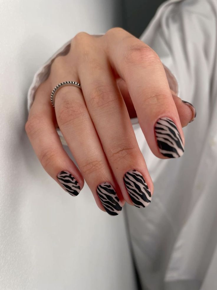 animal print nails