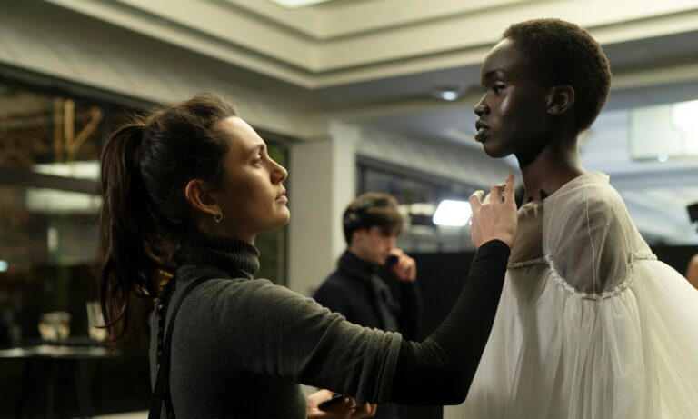 COUTURE Angelina jolie movie