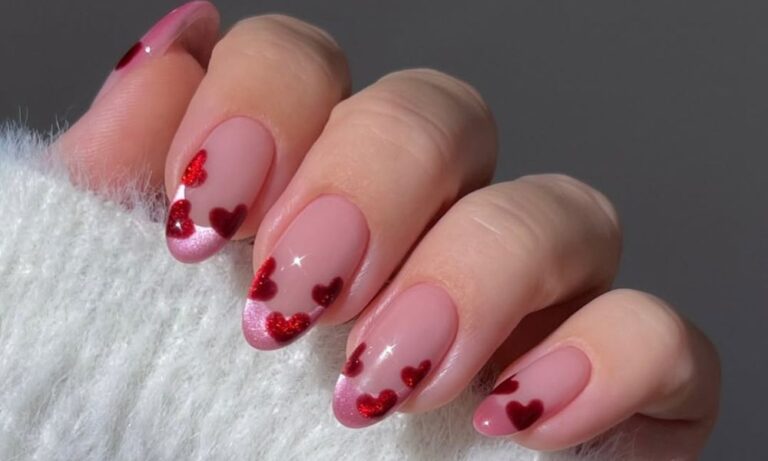 Valentine’s Day nail