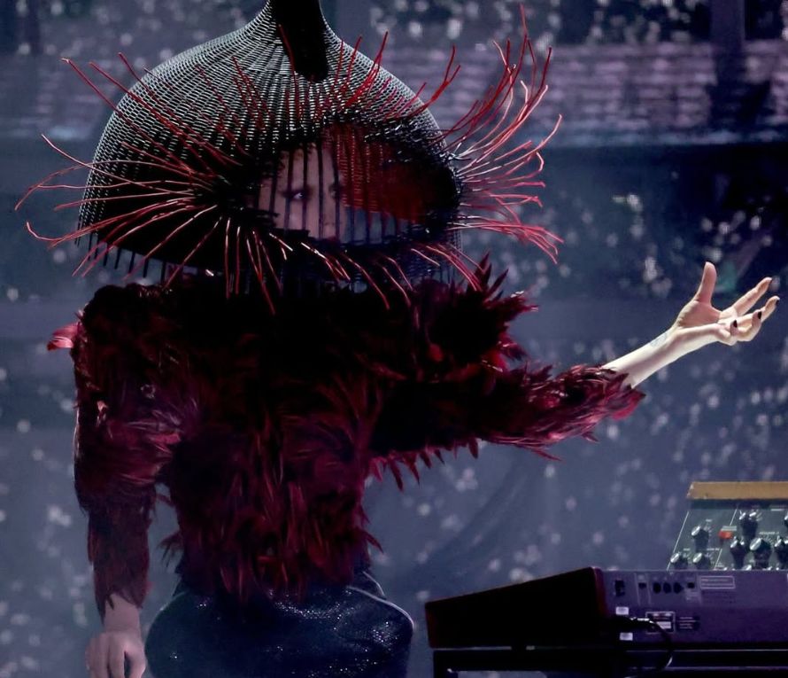 WE NEED TO TALK ABOUT LADY GAGA’S ARCHIVAL GRAMMYS LOOK.