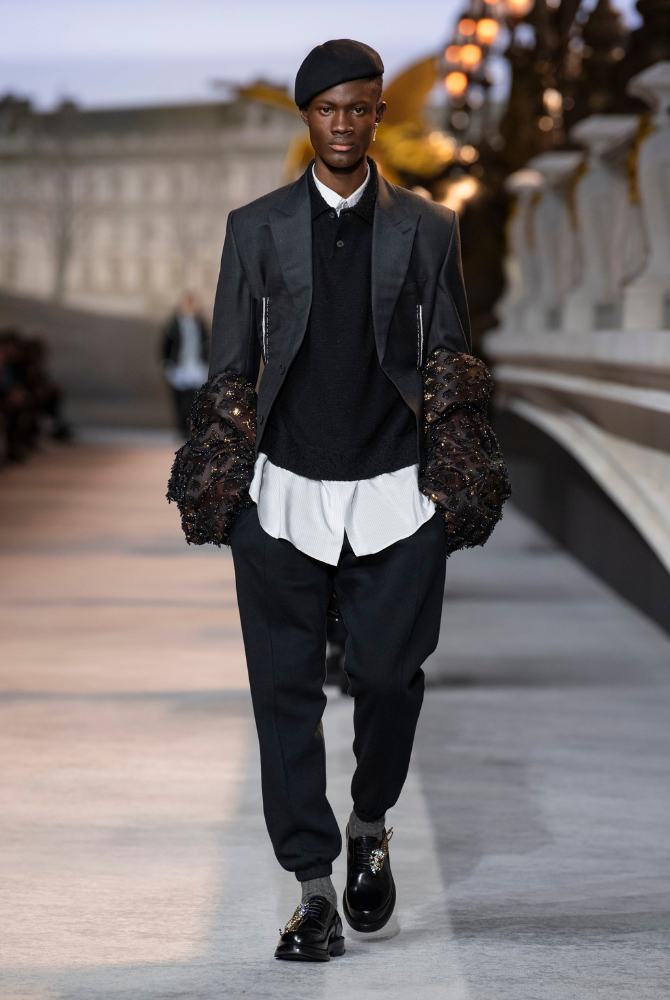 Virgil Abloh's Final Louis Vuitton Fall 2022 Men's Collection Was a  Reminder of What Fashion Has Lost