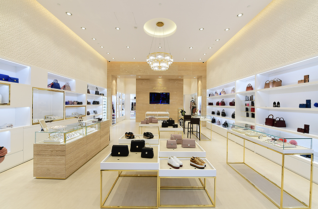 Aigner opens a new boutique in Kuwait Buro 24 7