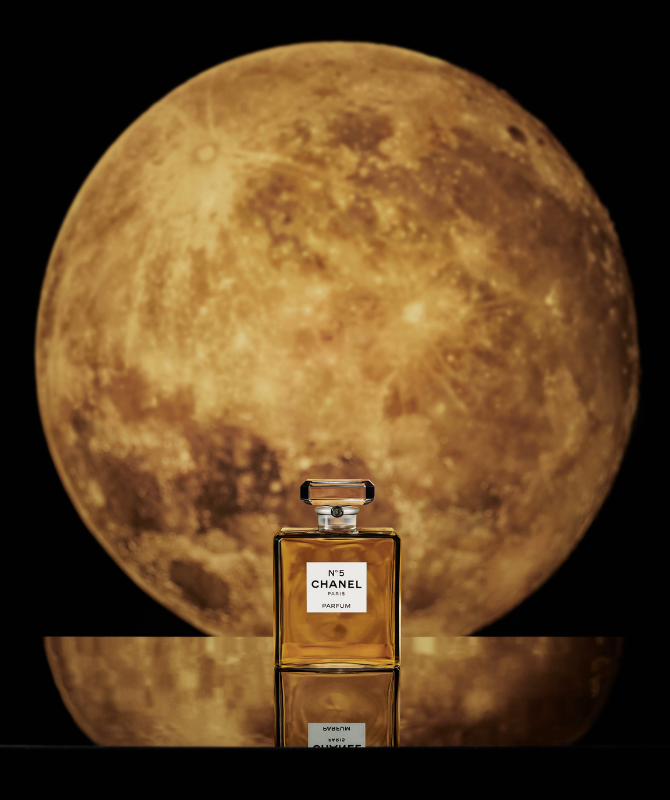 chanel moon